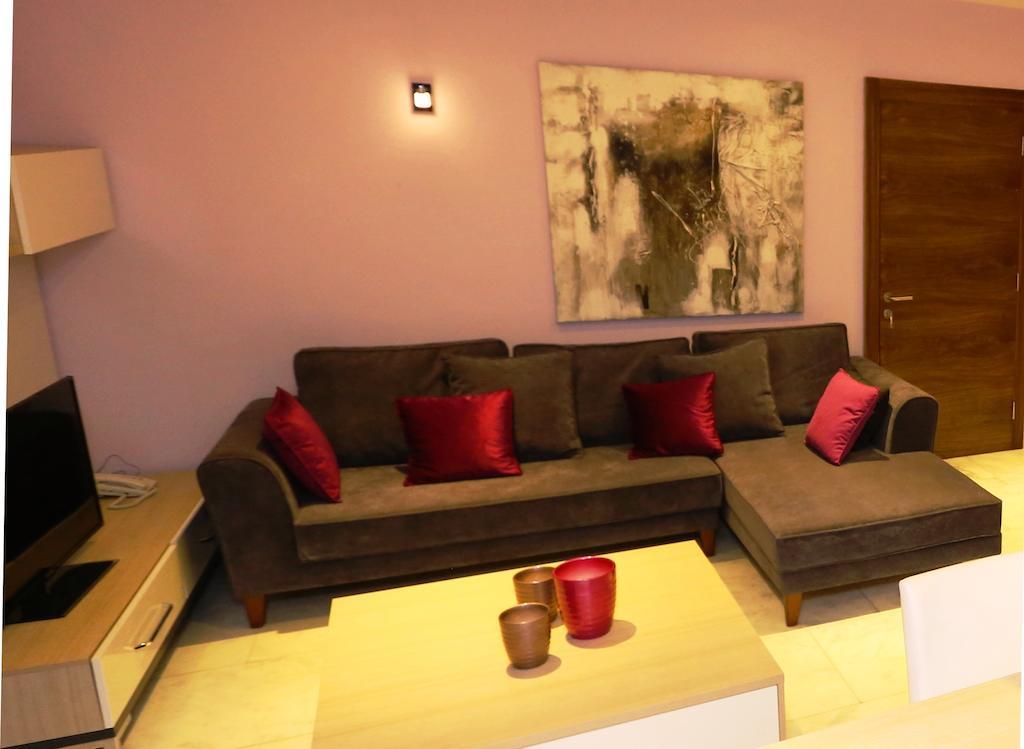 Delora Hotel And Suites Chtaura Room photo